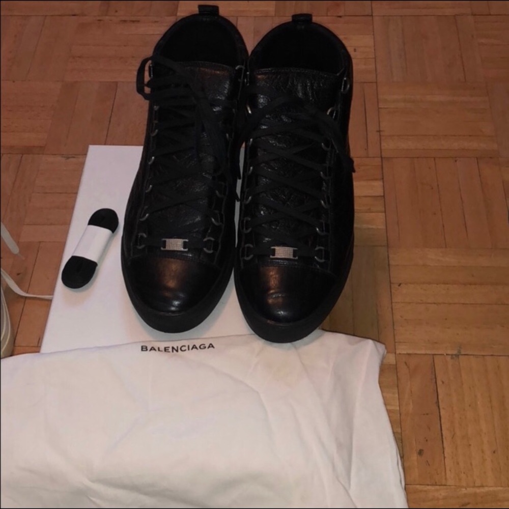Men’s Balenciaga sneakers